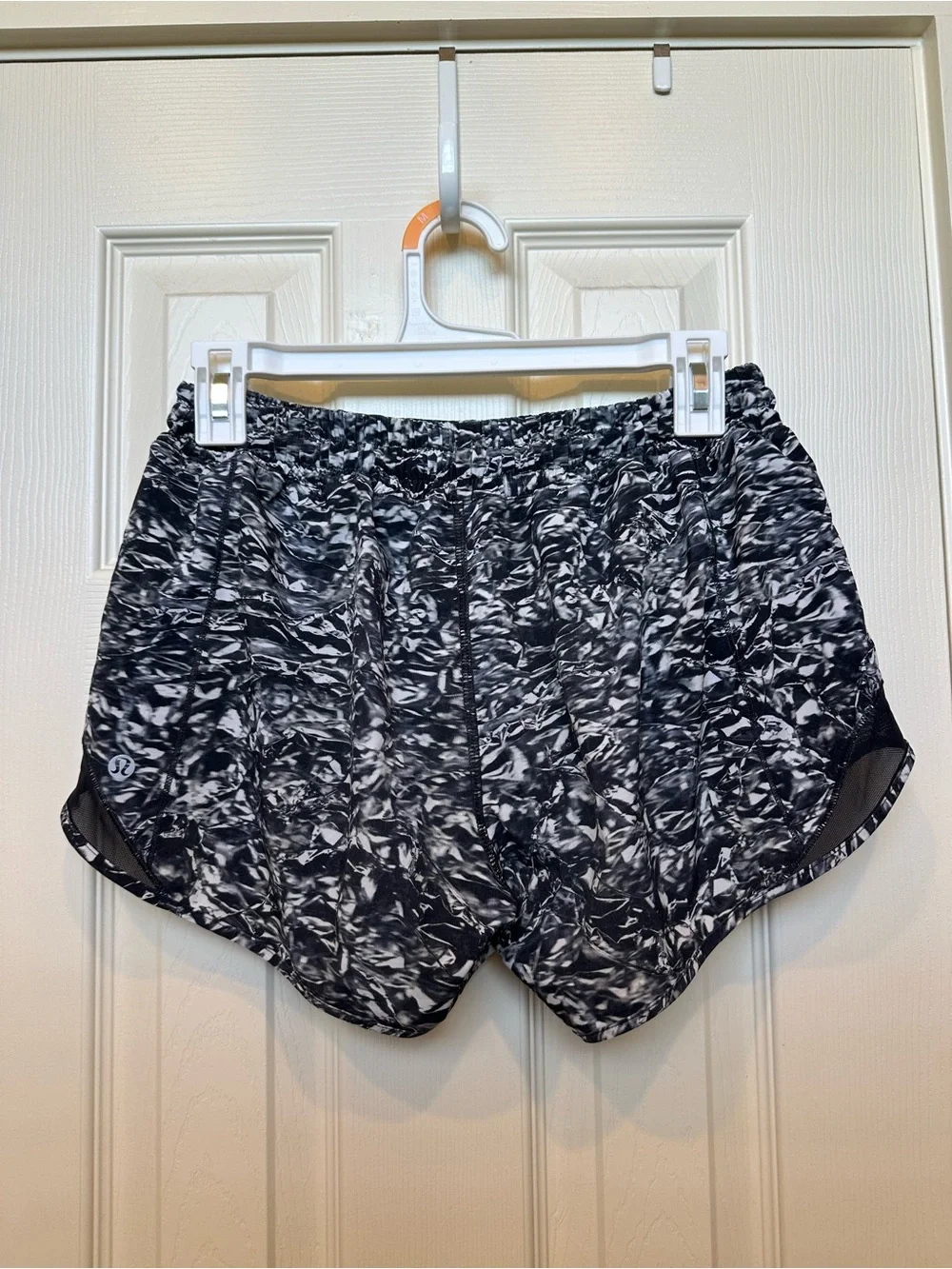 Lululemon Women's Black & White Printed Running Shorts